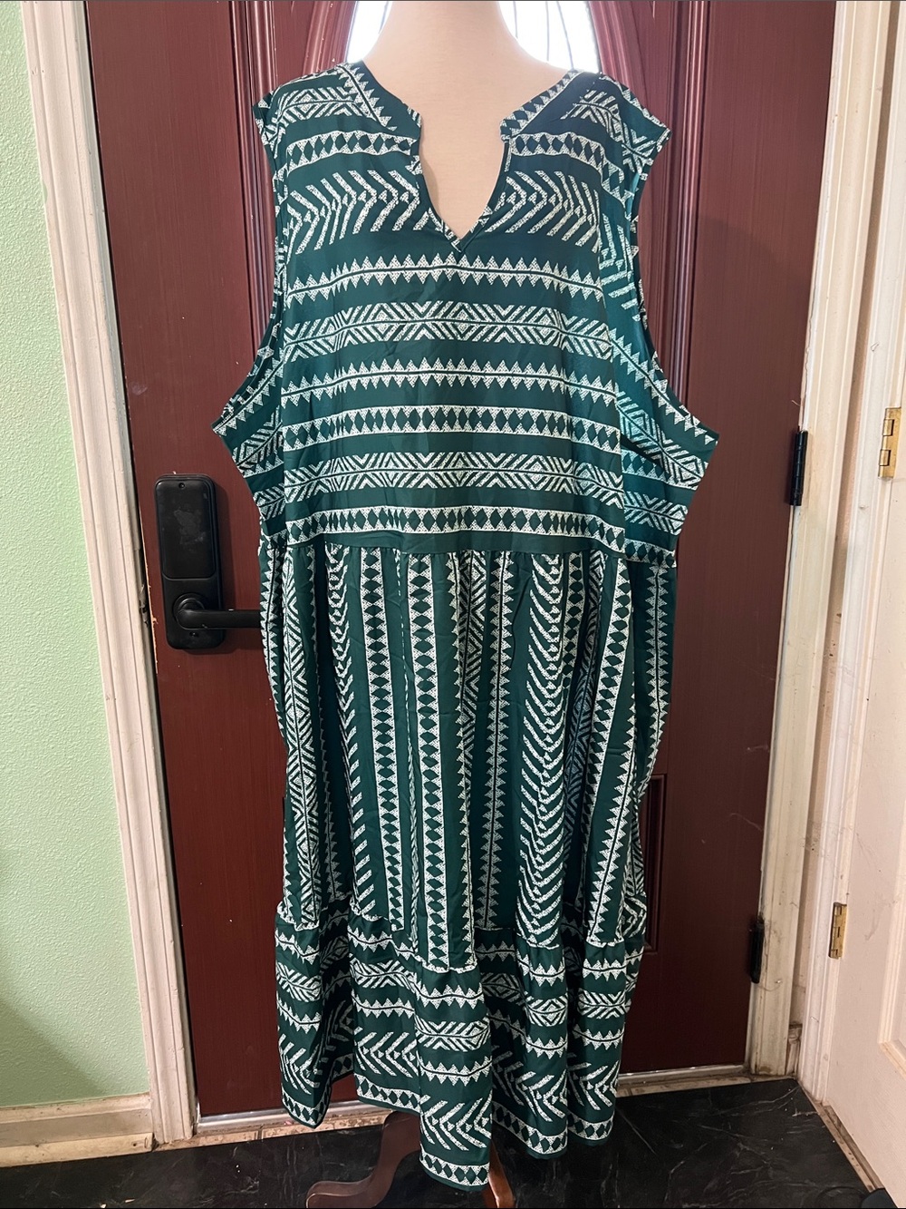 Sleeveless Green Tribal Print Midi Dress